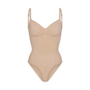 SKIMS SEAMLESS SCULPT BRIEF BODYSUIT | MICA